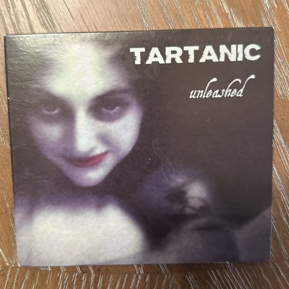 Michigan Renaissance Festival 2021 Pub Crawl mug / Tartanic cd - Picture 8 of 11